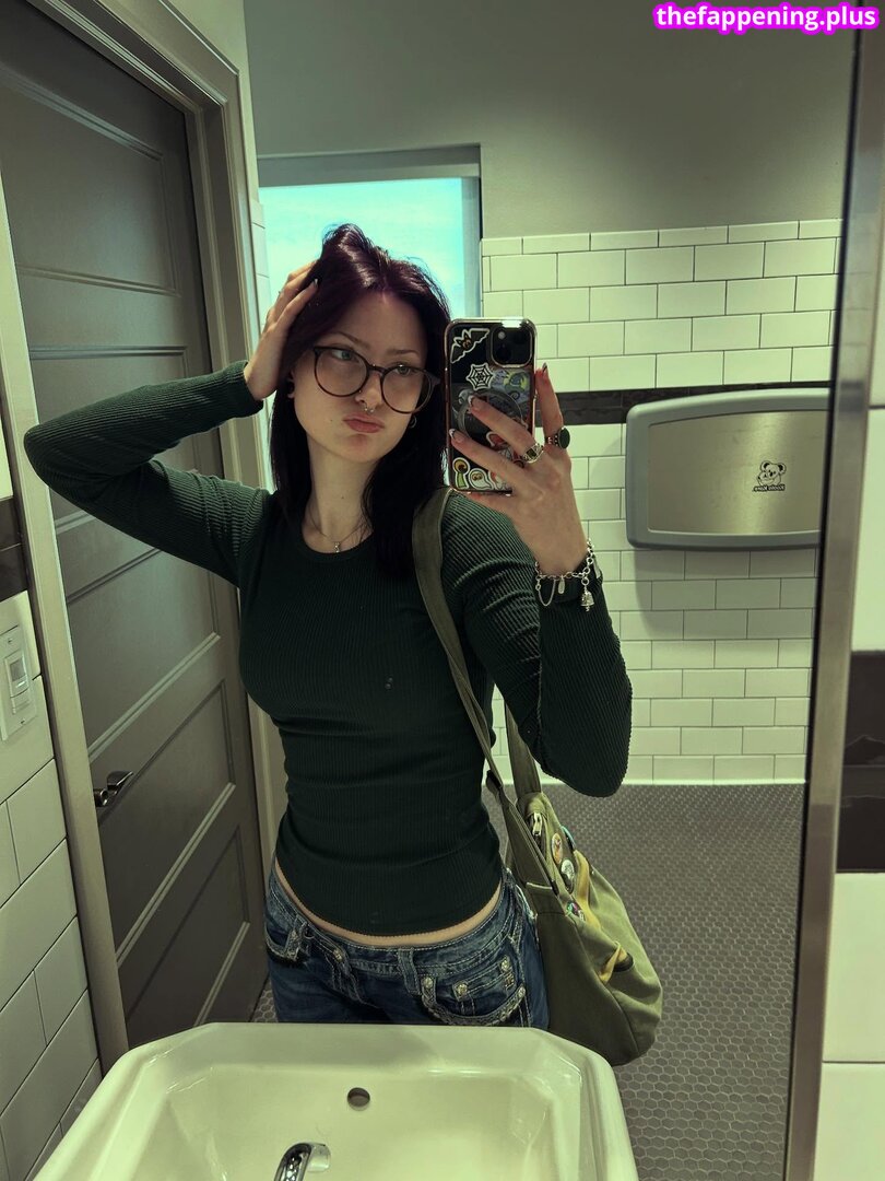 xxiluvkittyz Φωτογραφία Γυμνών OnlyFans #5