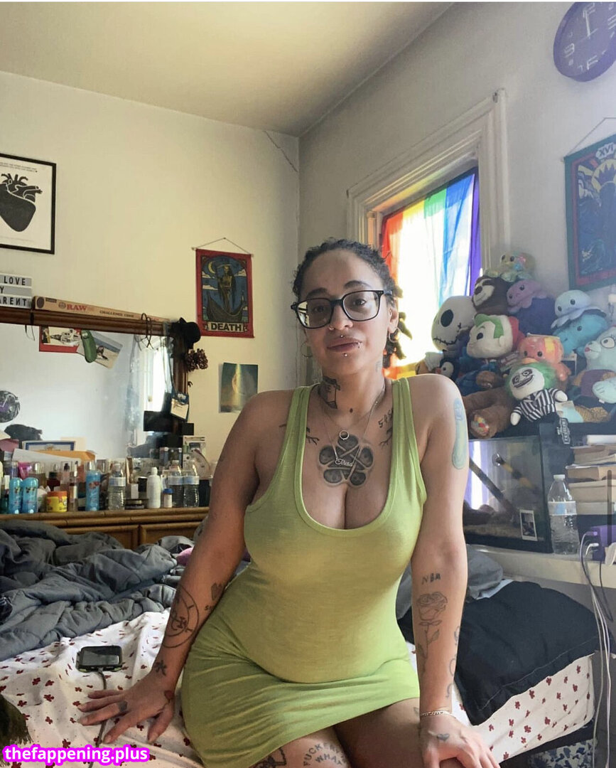 xxreesespieces / xxreesespiecesxx नग्न OnlyFans फोटो #1