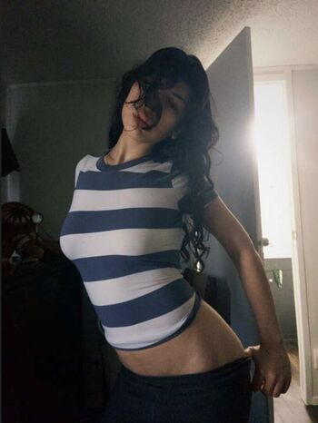 Y ASMR / Yasmr / StunnAsmr_ / iluvyad