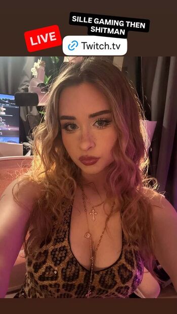 Full leaked Yaboielina page private onlyfans photo