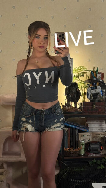 Full leaked Yaboielina private onlyfans photo