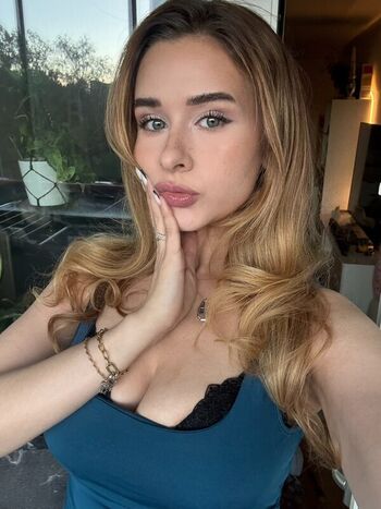 Full leaked Yaboielina private photo
