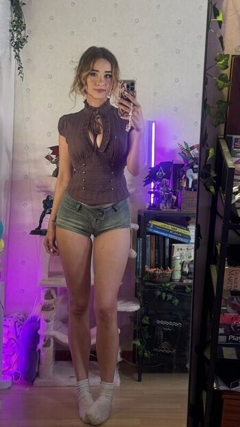 Full leaked Yaboielina private photo