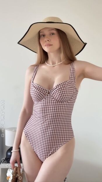 Yana R.