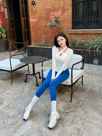 Full leaked Yangchenchen yome page private onlyfans photo