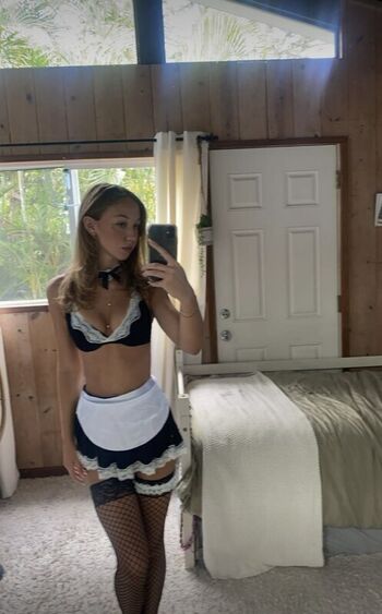 Full leaked Yaniekawalker private photo