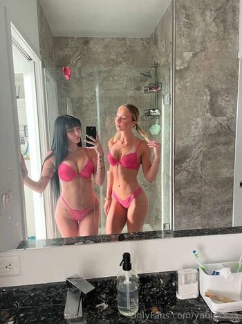 Full leaked Yaniekawalker private photo