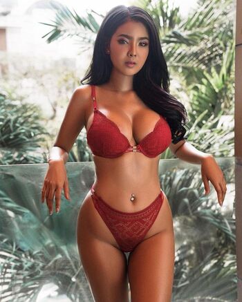 Full leaked Yanisasamohom private photo