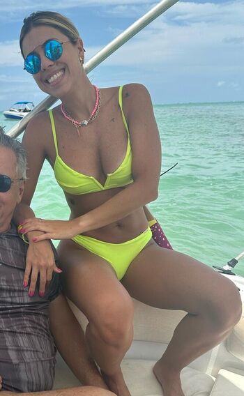 Full leaked Yara fantoni page private onlyfans photo