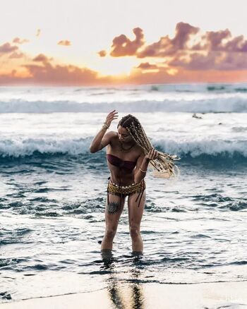 Full leaked Yarahoney private onlyfans photo