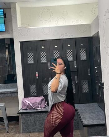 Full leaked Yararomero private onlyfans photo