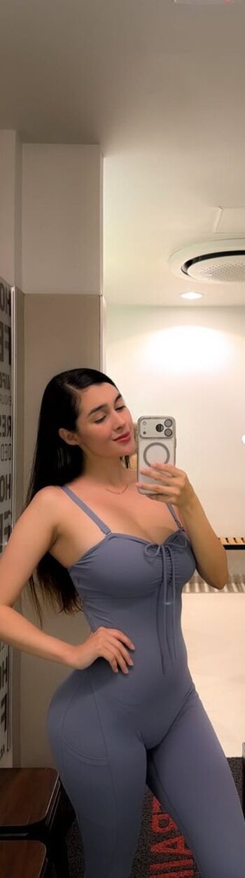 Full leaked Yasi alba private onlyfans photo