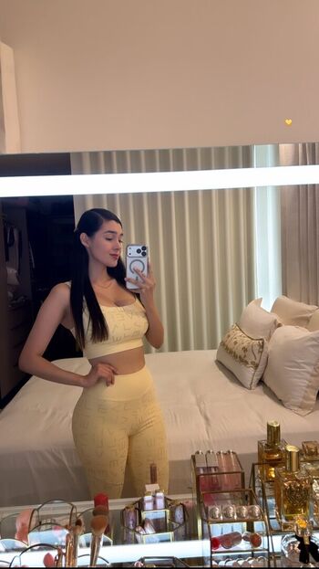 Full leaked Yasi alba private onlyfans photo