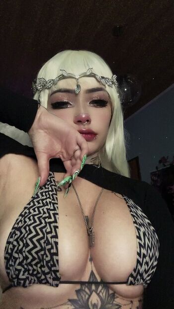 Full leaked Yasmimcatt private onlyfans photo