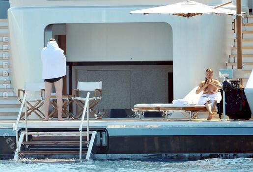 Full leaked Yasmin le bon private photo