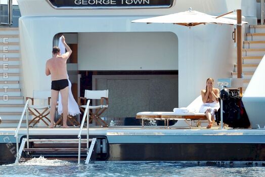 Full leaked Yasmin le bon private photo