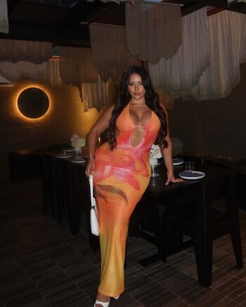 Full leaked Yasmine minovski private photo