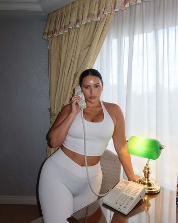 Full leaked Yasmine minovski private photo