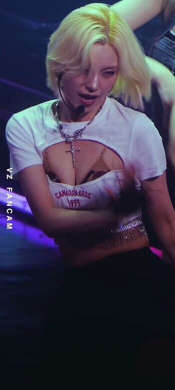 Full leaked Harusaki/ private onlyfans photo