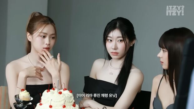 Full leaked Yeji page private onlyfans photo