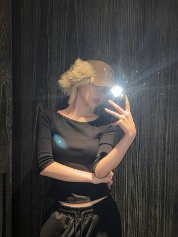 Full leaked Lunchbaglujan / private onlyfans photo