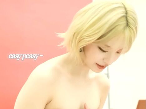 Full leaked Moon less/ private photo