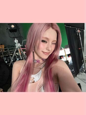 Full leaked Yeji page private photo