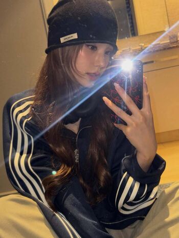 Full leaked Yeji page private photo