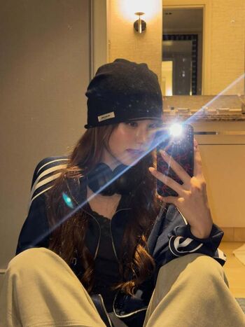 Full leaked Yeji page private photo