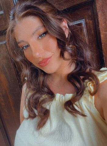 Full leaked Yelly private photo