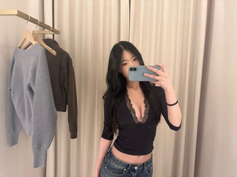 Full leaked Yena private photo