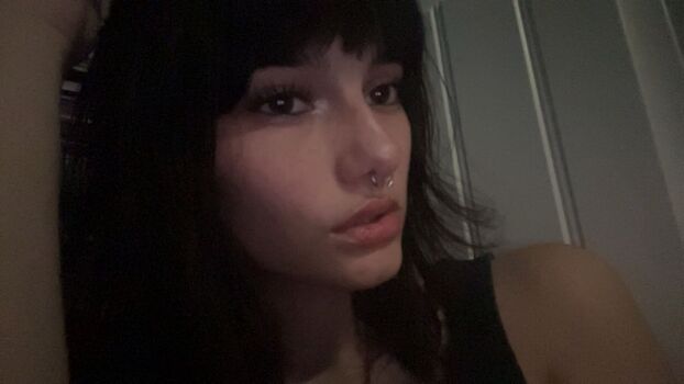 Full leaked Yenofflne private photo