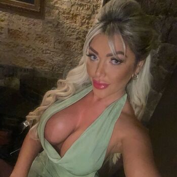 Full leaked Yenys olmedo page private photo
