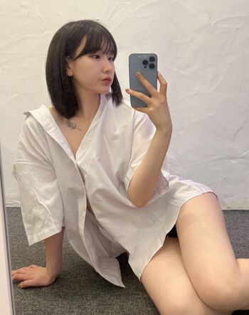 Full leaked Yeonjju page private onlyfans photo