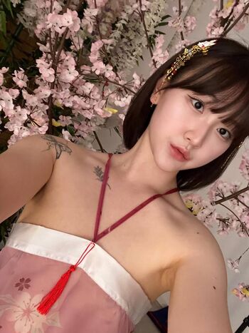 Full leaked Yeonjju page private onlyfans photo