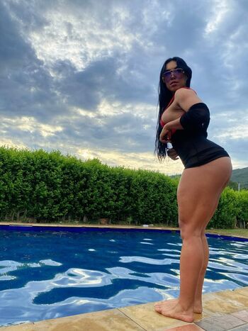 Full leaked Yerizzfit private photo
