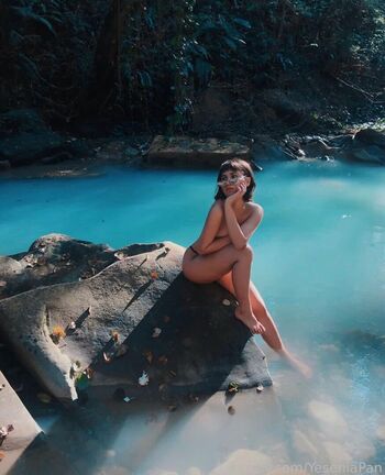 Full leaked Yeseniapan private photo
