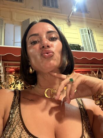Full leaked Yesjulz private photo