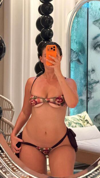 Full leaked Yesjulz private photo