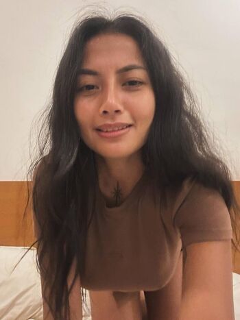 Full leaked Yeti kurnia page private onlyfans photo