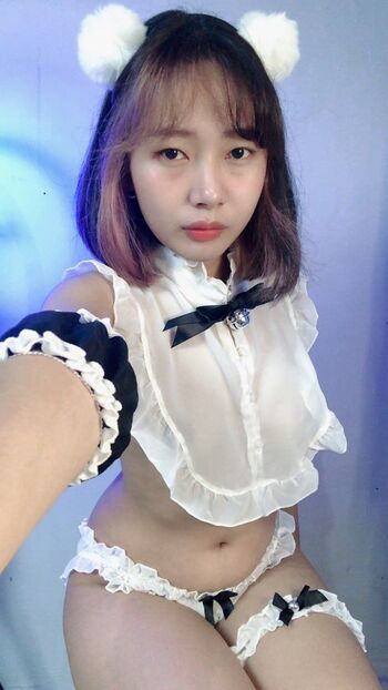 Full leaked Yhn private onlyfans photo