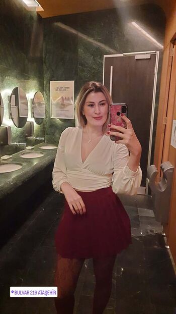 Full leaked Yildizozkan private onlyfans photo