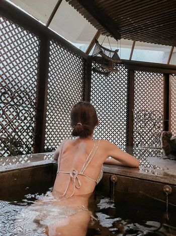 Full leaked Yiyi private photo