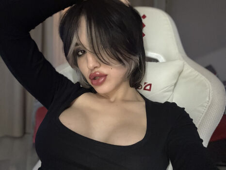 Full leaked Yololove private onlyfans photo