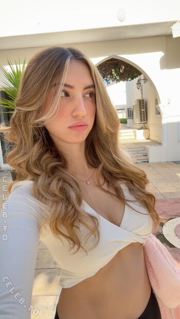 Full leaked Yonca private onlyfans photo