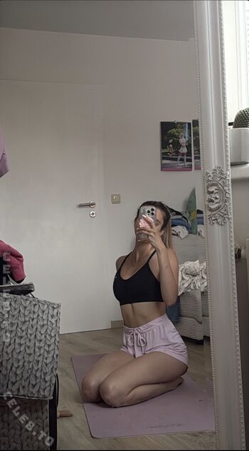 Full leaked Yonca private photo