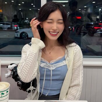 Full leaked Yoojin private photo