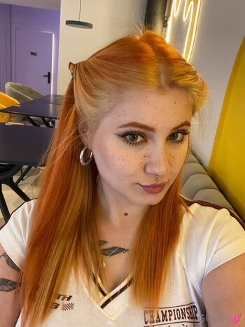 Full leaked Yoourgingergirl private photo