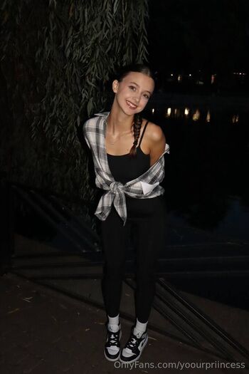 Full leaked Yoourpriincess private photo
