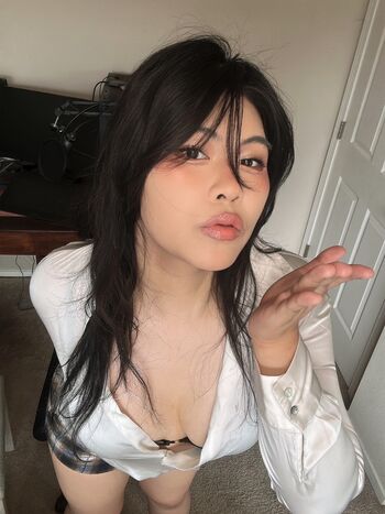 Full leaked Yoraiyou private onlyfans photo